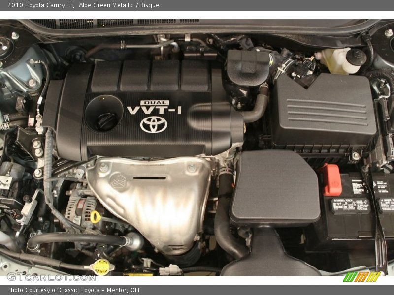 Aloe Green Metallic / Bisque 2010 Toyota Camry LE