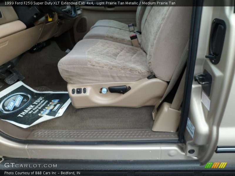 Light Prairie Tan Metallic / Medium Prairie Tan 1999 Ford F250 Super Duty XLT Extended Cab 4x4