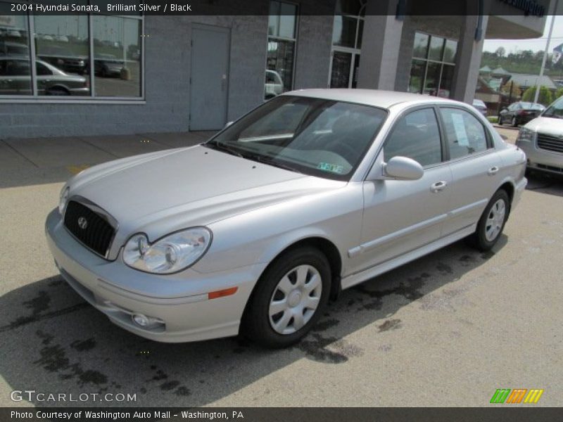 Front 3/4 View of 2004 Sonata 