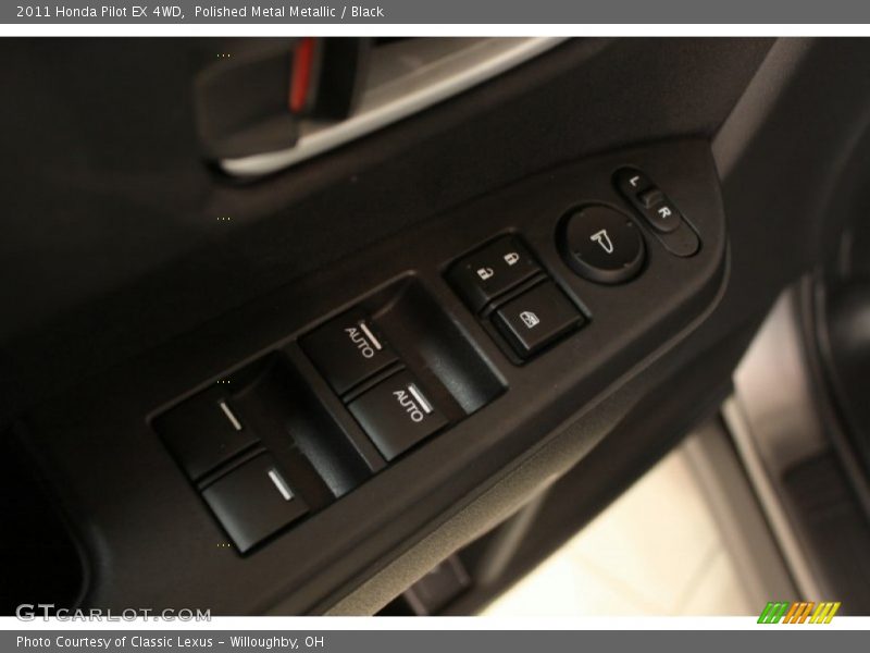 Polished Metal Metallic / Black 2011 Honda Pilot EX 4WD