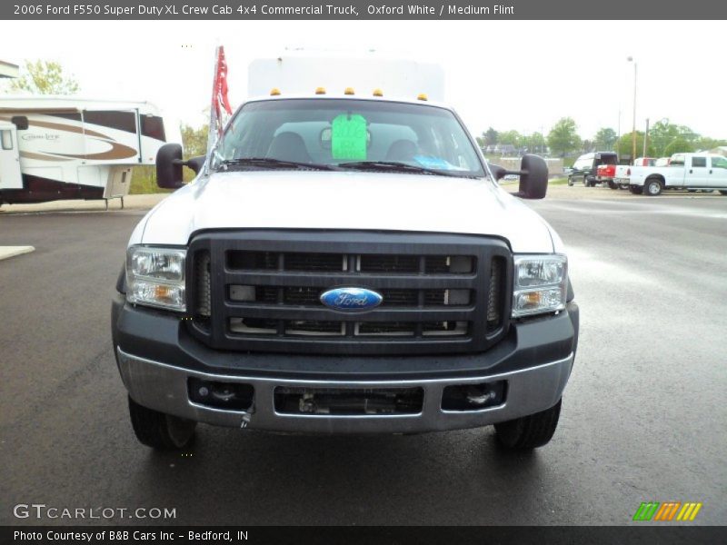 Oxford White / Medium Flint 2006 Ford F550 Super Duty XL Crew Cab 4x4 Commercial Truck