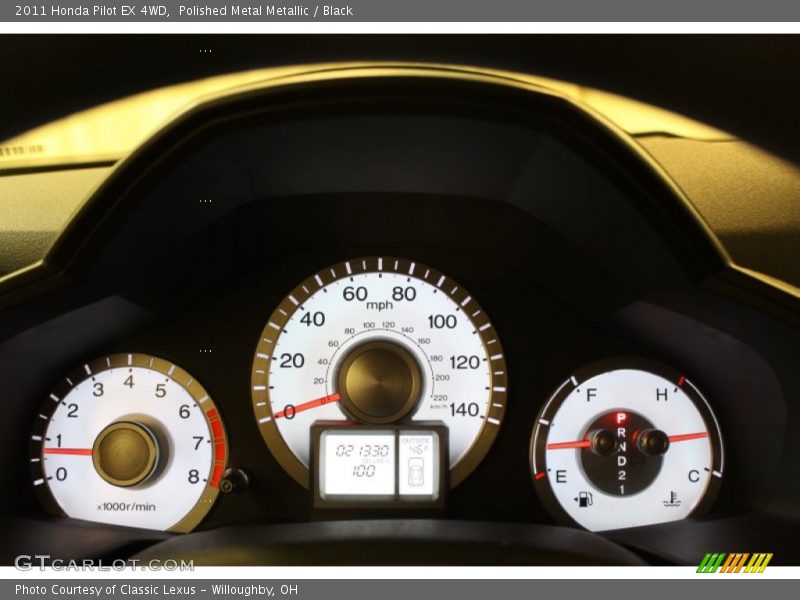 Polished Metal Metallic / Black 2011 Honda Pilot EX 4WD