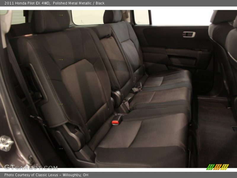 Polished Metal Metallic / Black 2011 Honda Pilot EX 4WD
