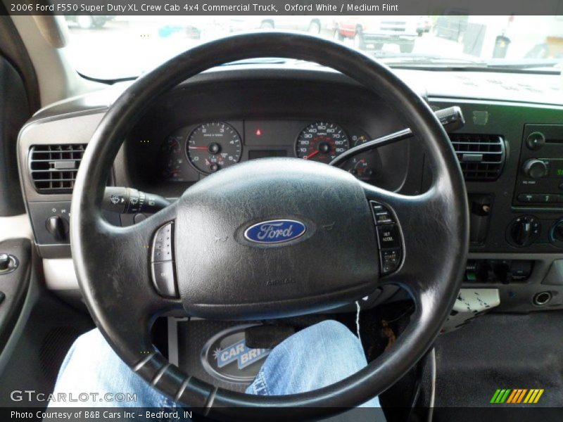Oxford White / Medium Flint 2006 Ford F550 Super Duty XL Crew Cab 4x4 Commercial Truck