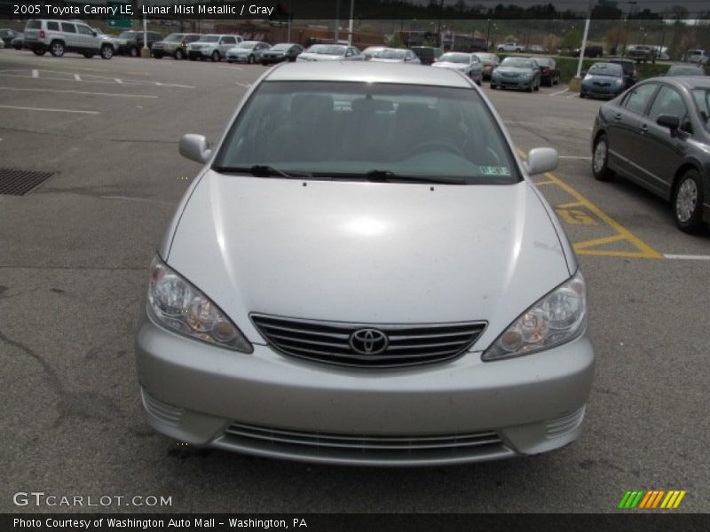 Lunar Mist Metallic / Gray 2005 Toyota Camry LE