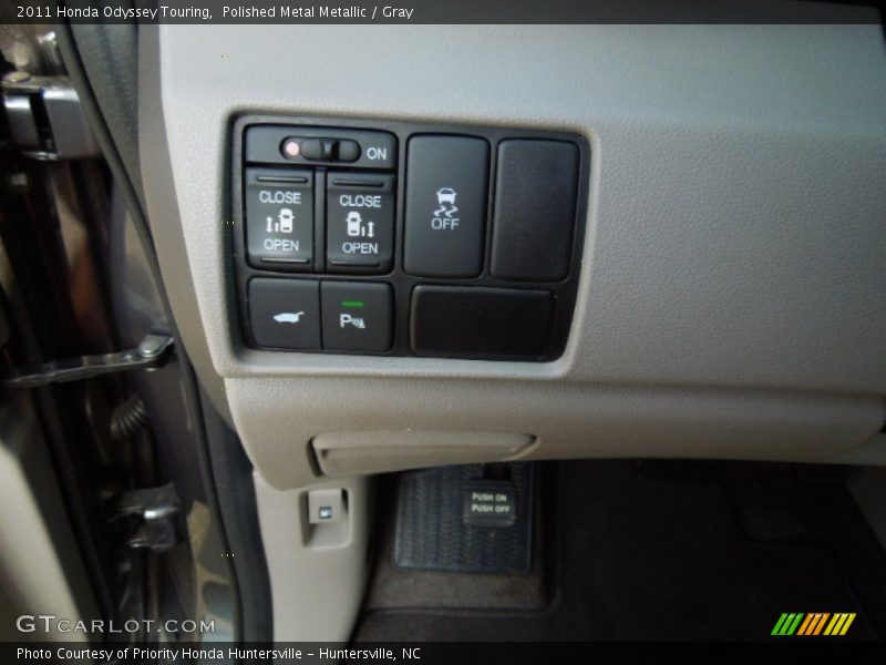 Polished Metal Metallic / Gray 2011 Honda Odyssey Touring