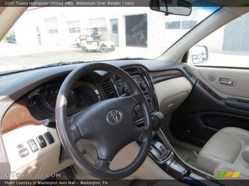 Millennium Silver Metallic / Ivory 2002 Toyota Highlander Limited 4WD