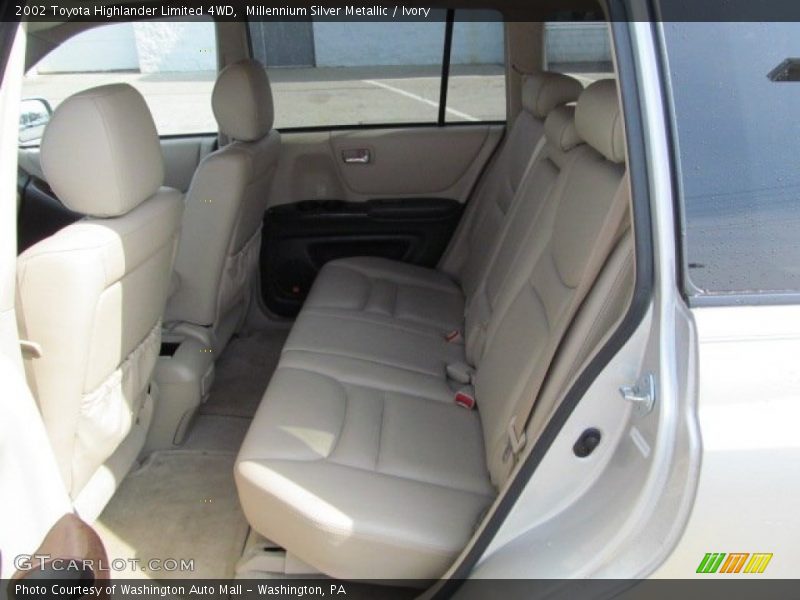 Millennium Silver Metallic / Ivory 2002 Toyota Highlander Limited 4WD
