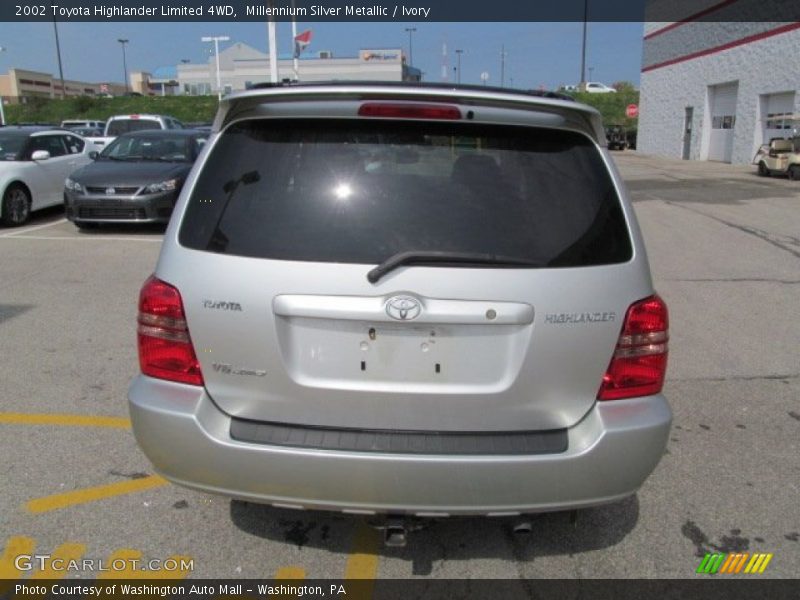 Millennium Silver Metallic / Ivory 2002 Toyota Highlander Limited 4WD