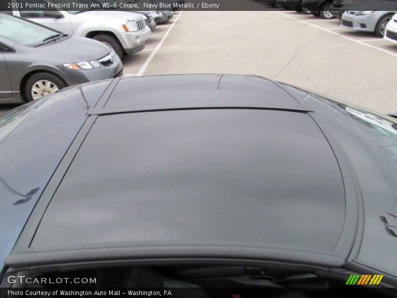 Sunroof of 2001 Firebird Trans Am WS-6 Coupe