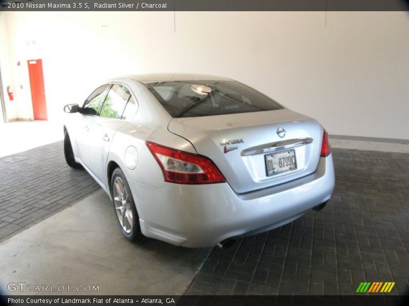 Radiant Silver / Charcoal 2010 Nissan Maxima 3.5 S