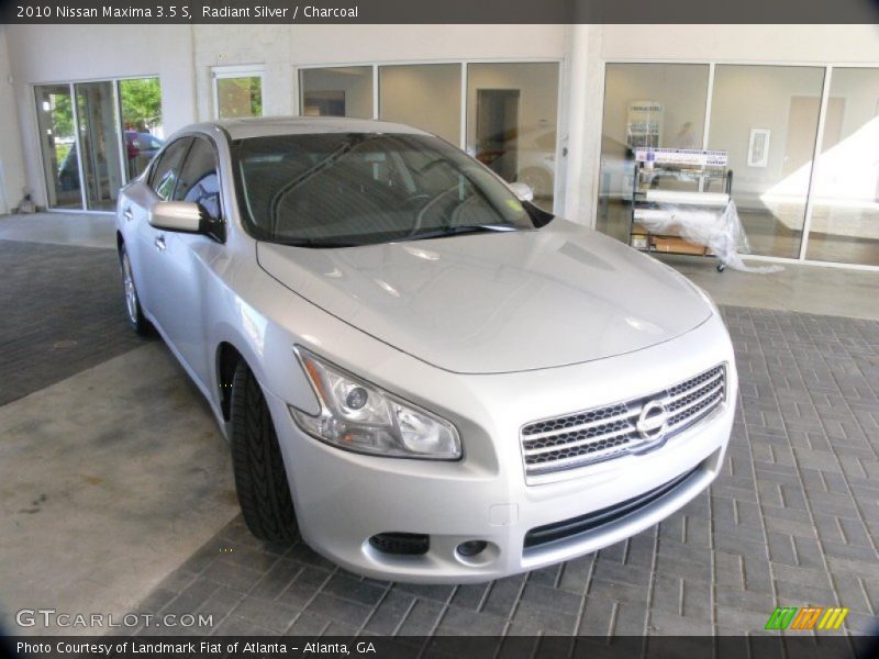 Radiant Silver / Charcoal 2010 Nissan Maxima 3.5 S