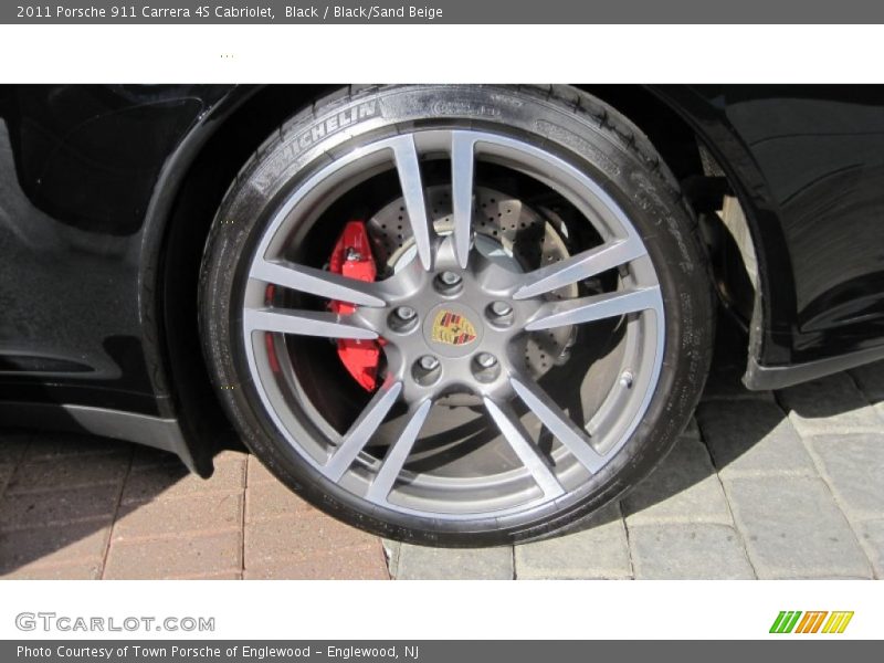  2011 911 Carrera 4S Cabriolet Wheel