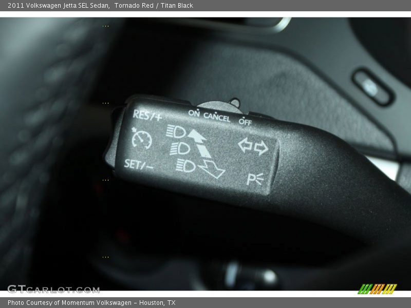 Tornado Red / Titan Black 2011 Volkswagen Jetta SEL Sedan