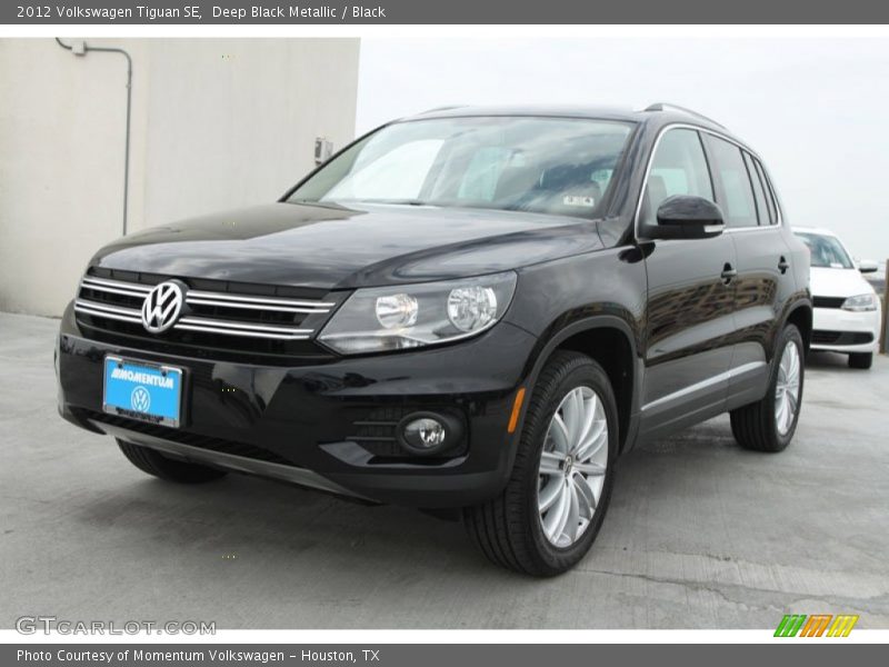Deep Black Metallic / Black 2012 Volkswagen Tiguan SE