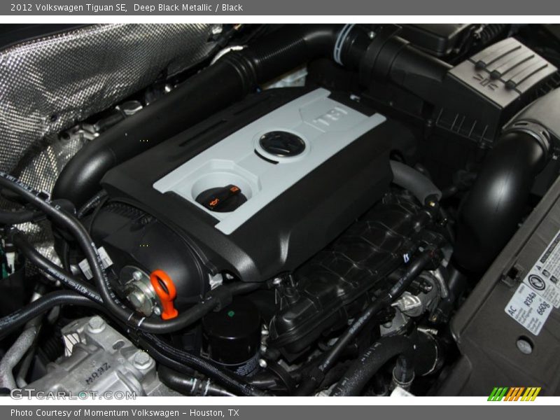 Deep Black Metallic / Black 2012 Volkswagen Tiguan SE