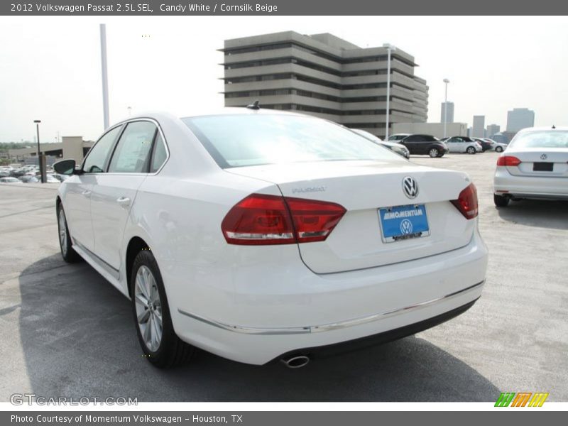 Candy White / Cornsilk Beige 2012 Volkswagen Passat 2.5L SEL
