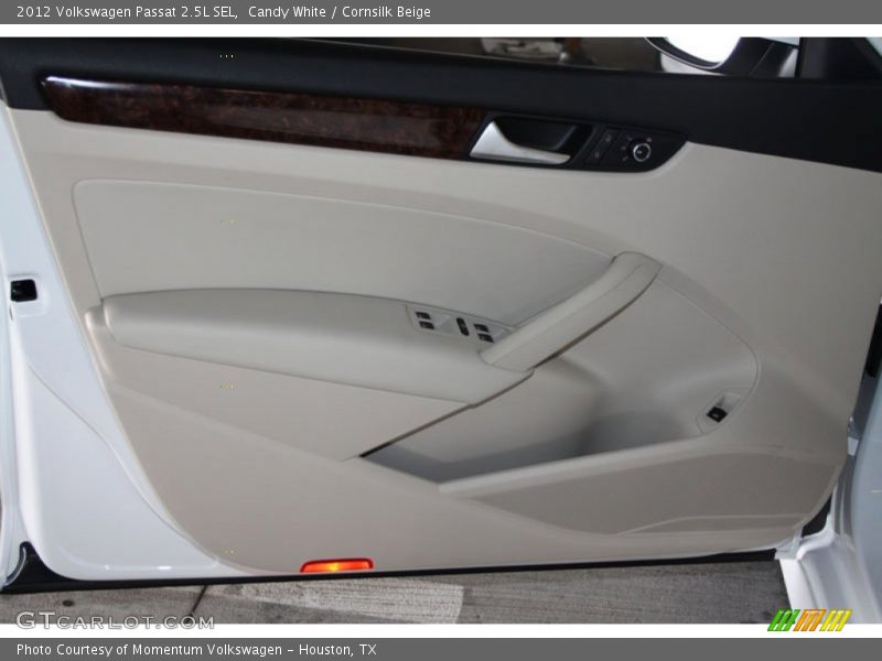 Candy White / Cornsilk Beige 2012 Volkswagen Passat 2.5L SEL