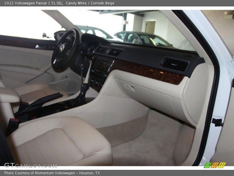 Candy White / Cornsilk Beige 2012 Volkswagen Passat 2.5L SEL