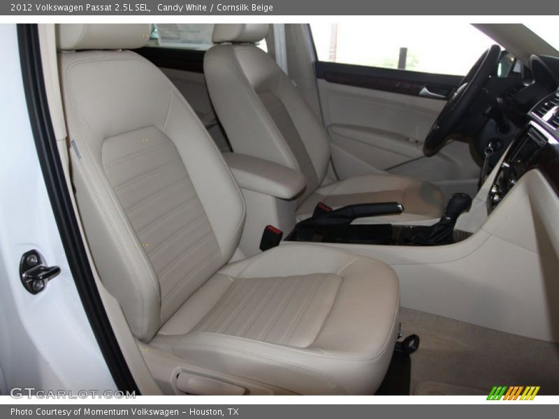 Candy White / Cornsilk Beige 2012 Volkswagen Passat 2.5L SEL