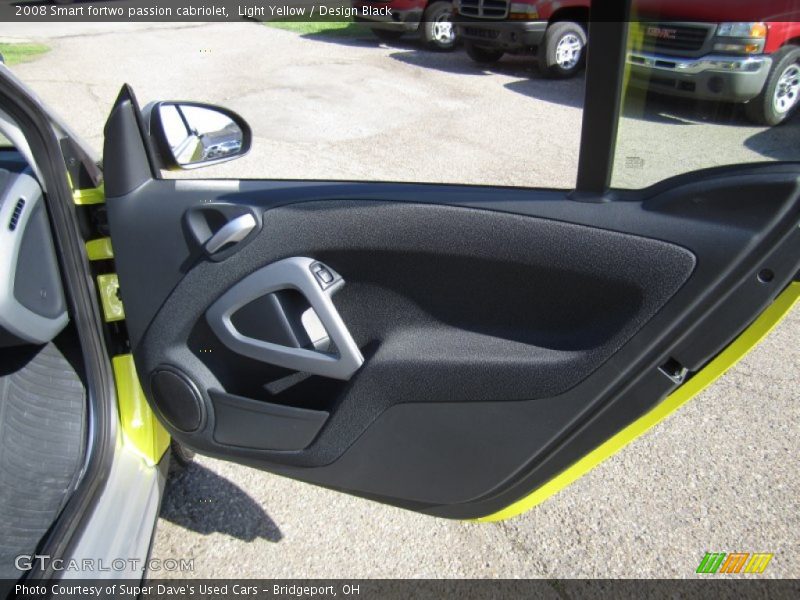 Light Yellow / Design Black 2008 Smart fortwo passion cabriolet