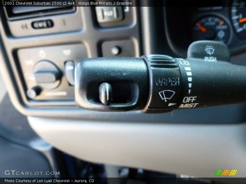Controls of 2001 Suburban 2500 LS 4x4