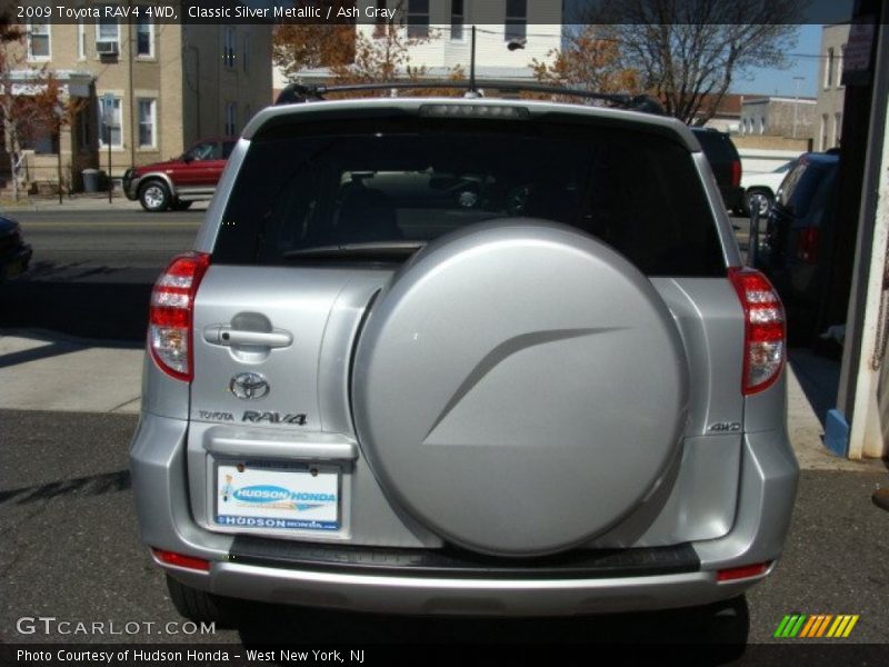 Classic Silver Metallic / Ash Gray 2009 Toyota RAV4 4WD