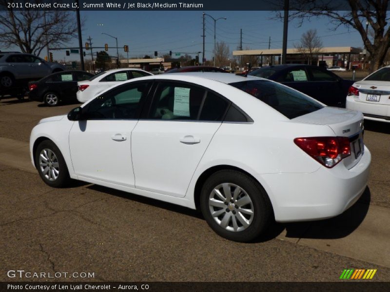 Summit White / Jet Black/Medium Titanium 2011 Chevrolet Cruze LS