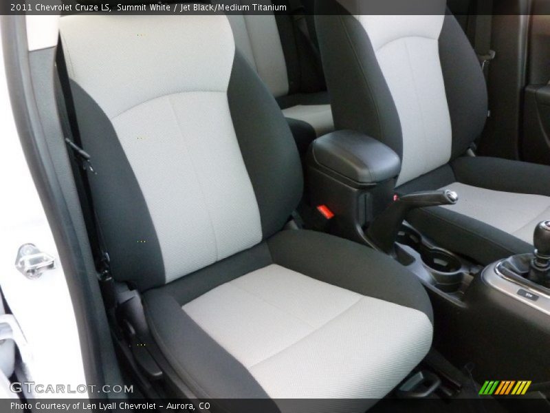 Summit White / Jet Black/Medium Titanium 2011 Chevrolet Cruze LS