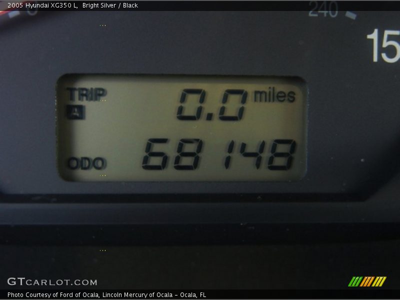 Bright Silver / Black 2005 Hyundai XG350 L