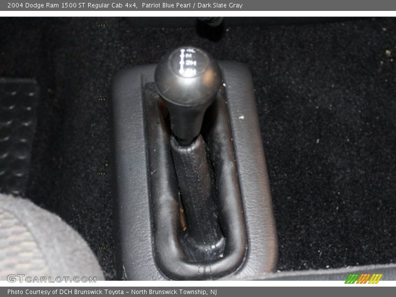 Patriot Blue Pearl / Dark Slate Gray 2004 Dodge Ram 1500 ST Regular Cab 4x4
