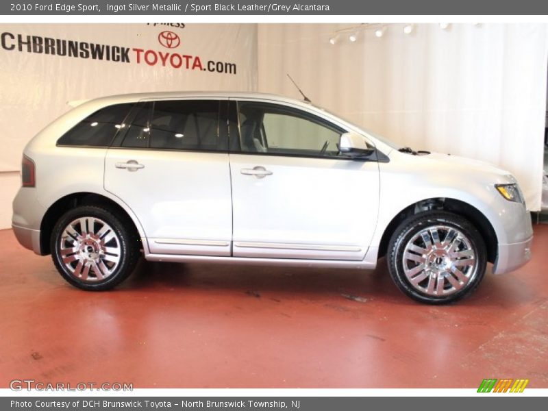 Ingot Silver Metallic / Sport Black Leather/Grey Alcantara 2010 Ford Edge Sport