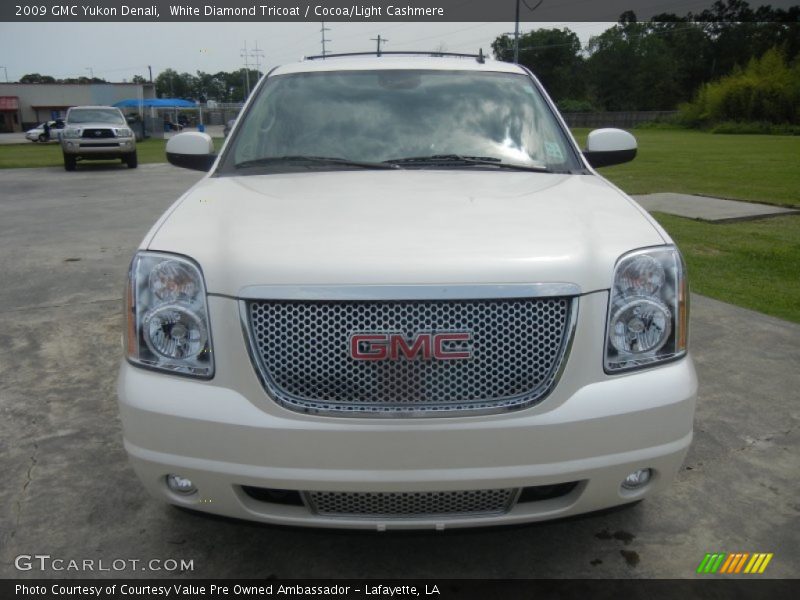 White Diamond Tricoat / Cocoa/Light Cashmere 2009 GMC Yukon Denali