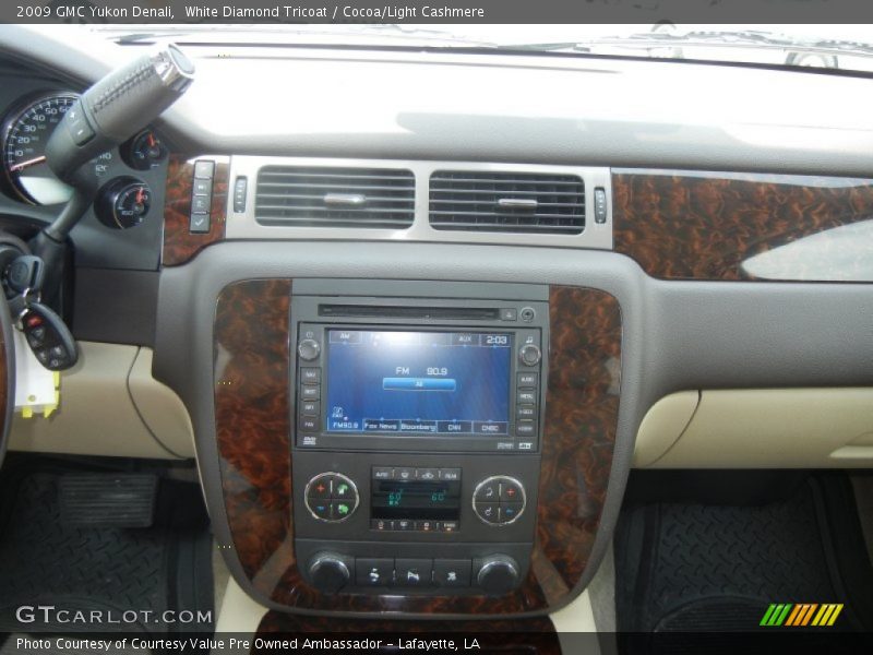 White Diamond Tricoat / Cocoa/Light Cashmere 2009 GMC Yukon Denali