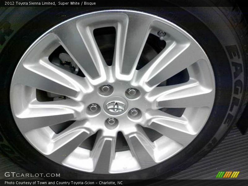 Super White / Bisque 2012 Toyota Sienna Limited