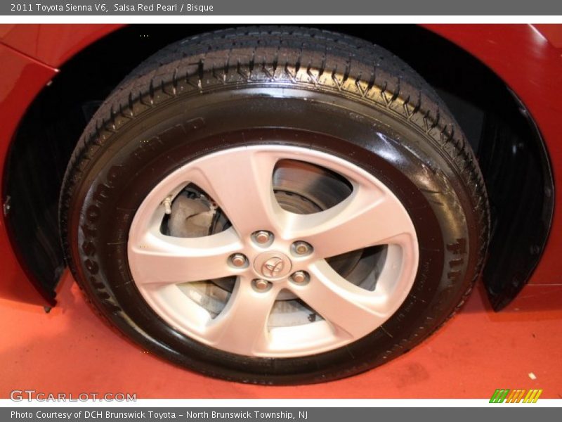 Salsa Red Pearl / Bisque 2011 Toyota Sienna V6