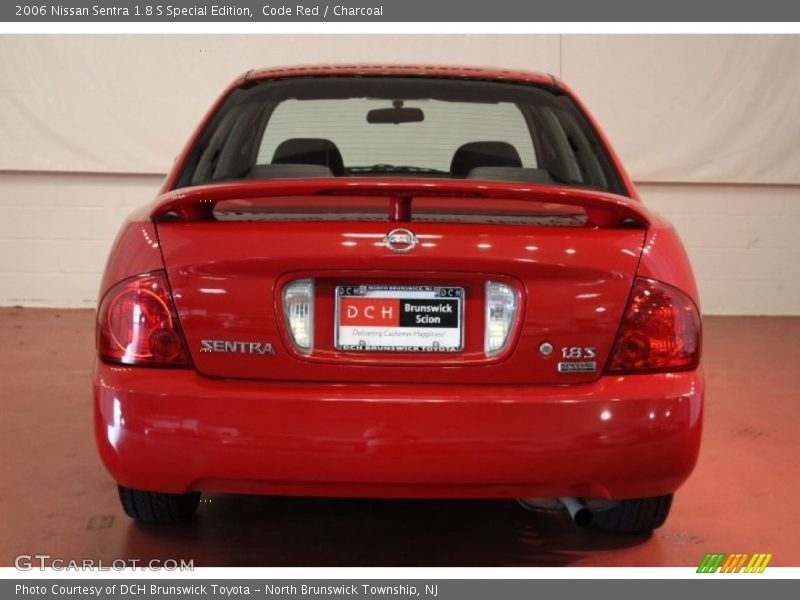 Code Red / Charcoal 2006 Nissan Sentra 1.8 S Special Edition