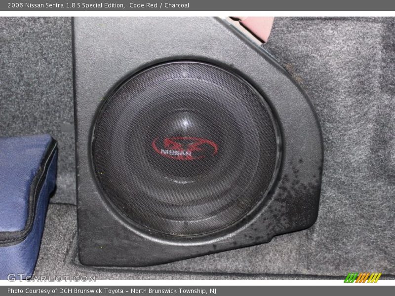 Code Red / Charcoal 2006 Nissan Sentra 1.8 S Special Edition