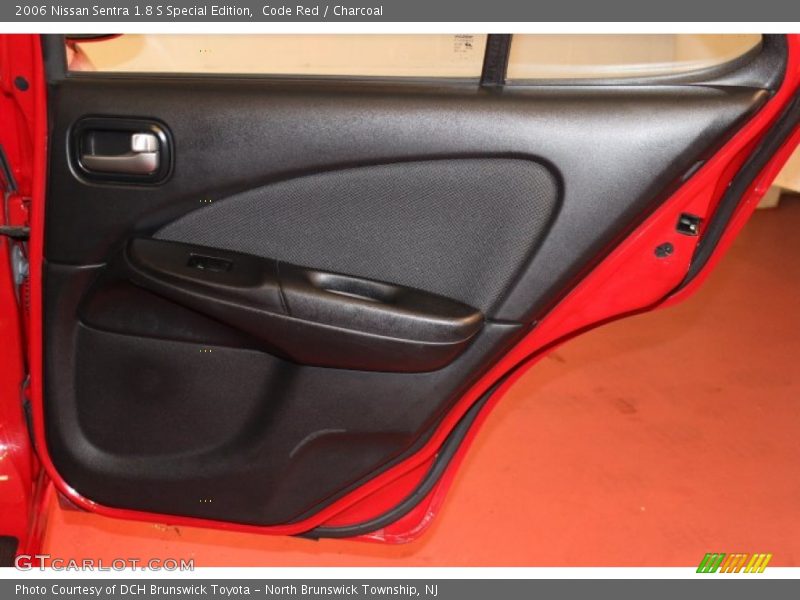 Code Red / Charcoal 2006 Nissan Sentra 1.8 S Special Edition