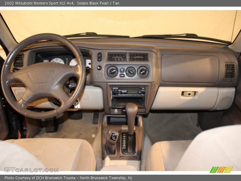 Solano Black Pearl / Tan 2002 Mitsubishi Montero Sport XLS 4x4
