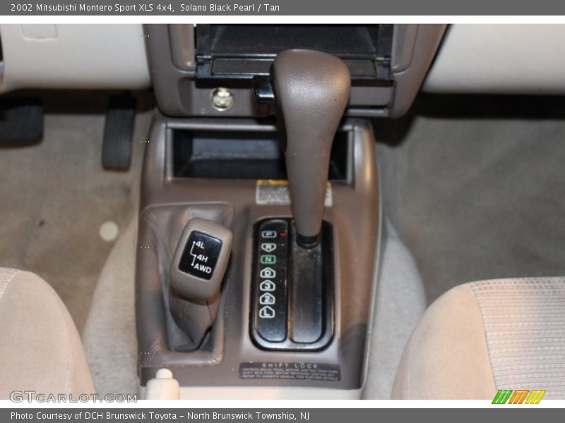 Solano Black Pearl / Tan 2002 Mitsubishi Montero Sport XLS 4x4