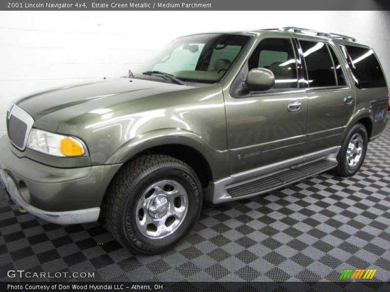 Estate Green Metallic / Medium Parchment 2001 Lincoln Navigator 4x4