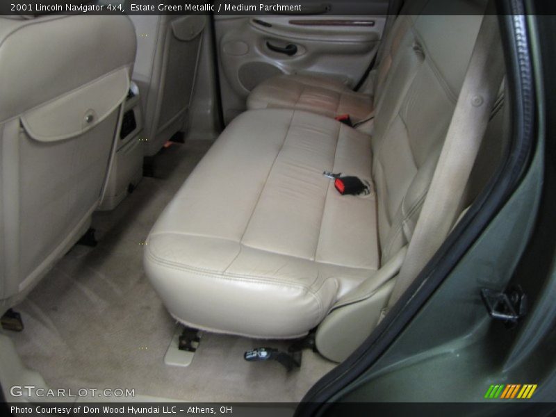 Estate Green Metallic / Medium Parchment 2001 Lincoln Navigator 4x4