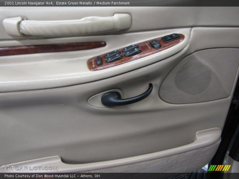 Estate Green Metallic / Medium Parchment 2001 Lincoln Navigator 4x4