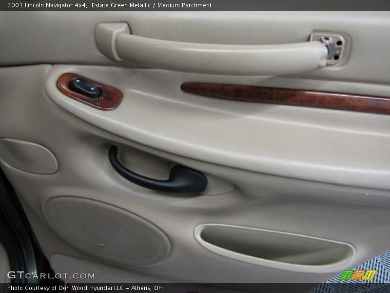 Estate Green Metallic / Medium Parchment 2001 Lincoln Navigator 4x4