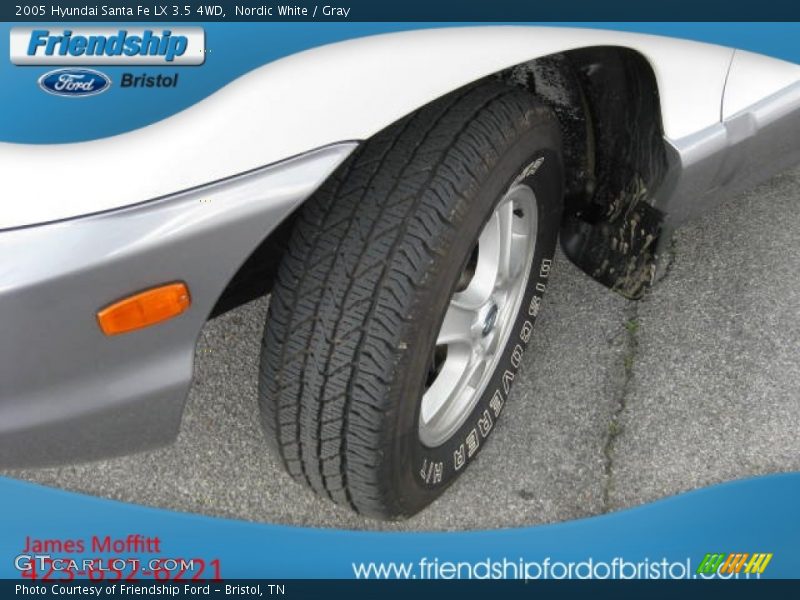 Nordic White / Gray 2005 Hyundai Santa Fe LX 3.5 4WD