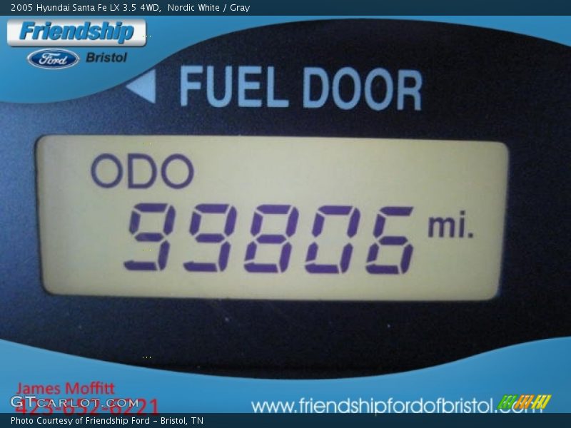 Nordic White / Gray 2005 Hyundai Santa Fe LX 3.5 4WD