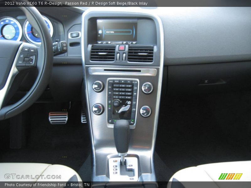 Controls of 2012 XC60 T6 R-Design