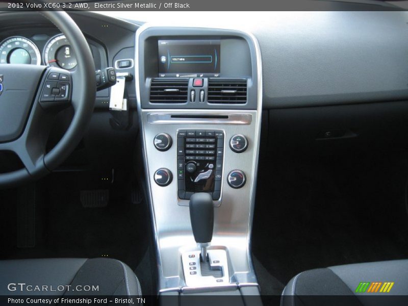 Electric Silver Metallic / Off Black 2012 Volvo XC60 3.2 AWD