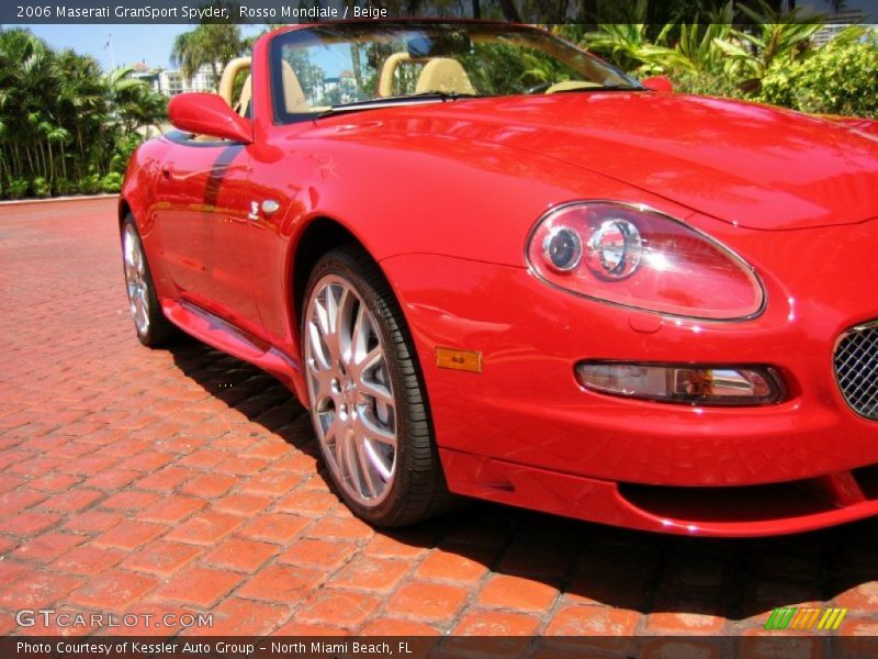Rosso Mondiale / Beige 2006 Maserati GranSport Spyder
